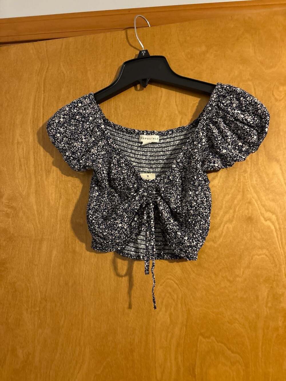 Aeropostale Floral Smocked Cinch-Front Puff Sleeve Crop Top